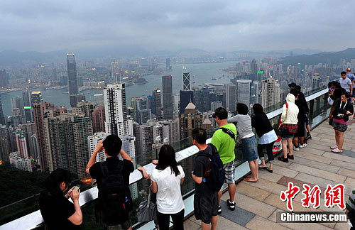 探索香港資訊新境界，正版資料下載的移動之旅